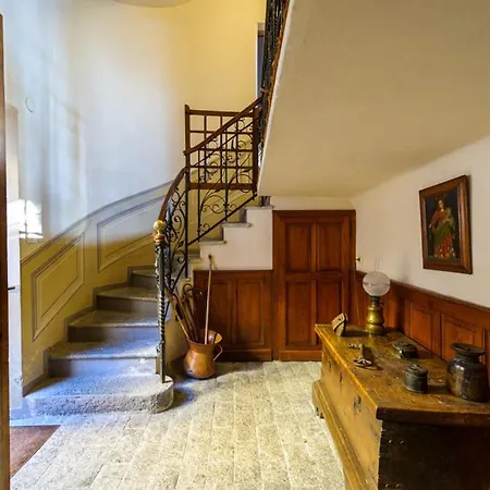 Villa Rosellina Bee